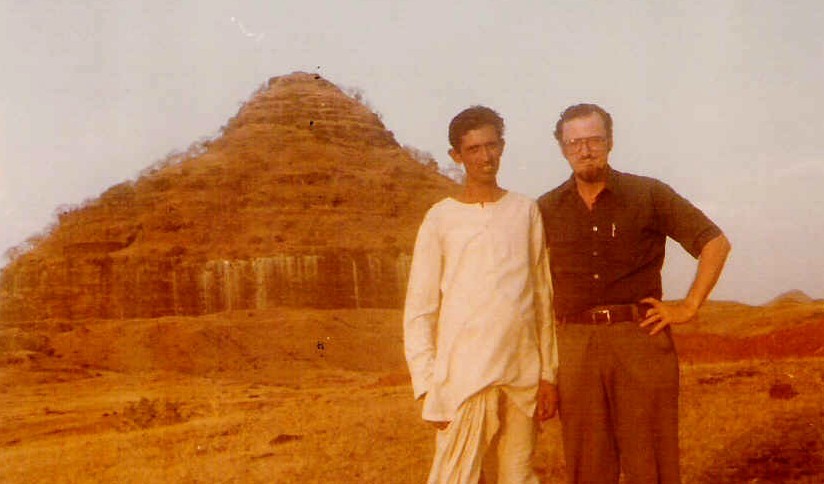Pandit and the Fort.jpg