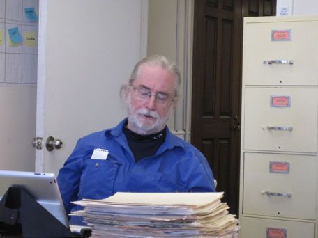 SteveWorkingOrSleepingIMG 7815 cropped.jpg SteveWorkingOrSleepingIMG 7815 cropped.jpg